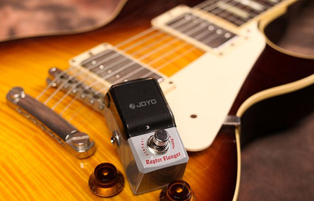 Joyo JF-327 Raptor Flanger - flanger BBD z czterema regulatorami i osłoną Knob Guard