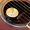 Guitto GHD-01 - nawilżacz gitarowy z higrometrem wskazówkowym