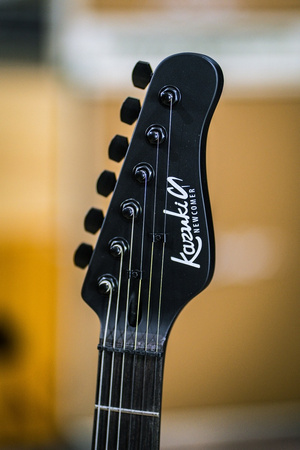 Gitara elektryczna Kazuki BKZ-NST-BK