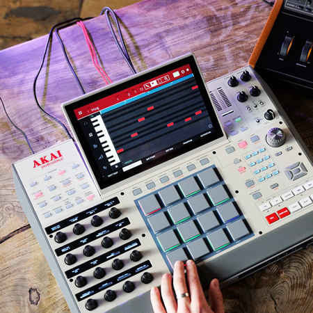 AKAI MPC X SE