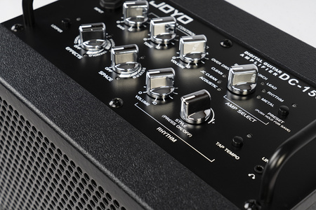 Joyo DC-15S - akumulatorowe combo gitarowe 15 W z looperem i Bluetooth