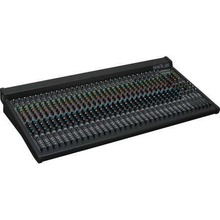 MACKIE 32 Channel 4-bus FX Mixer with USB
