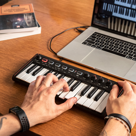 IK iRig Keys 2 Mini – Klawiatura sterująca