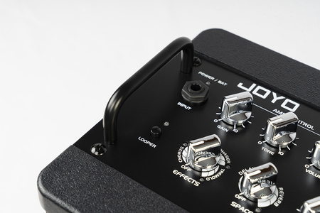 Joyo DC-15S - akumulatorowe combo gitarowe 15 W z looperem i Bluetooth