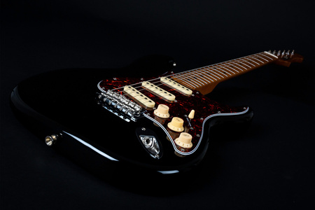 GITARA ELEKTRYCZNA - JET JS-300 BK SSS