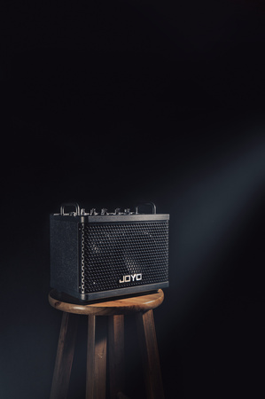 Joyo DC-15S - akumulatorowe combo gitarowe 15 W z looperem i Bluetooth