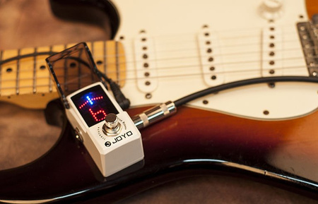 Joyo JF-326 Irontune - tuner gitarowy - Powystawowy