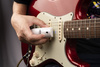 Joyo JGE-01 - ręczny sustainer gitarowy, tryby Normal i Overtone, biały perłowy