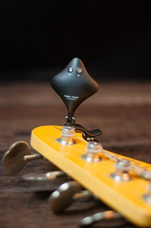 Joyo JT-202 Cobra Standard BK - czarny tuner z ładowaniem USB