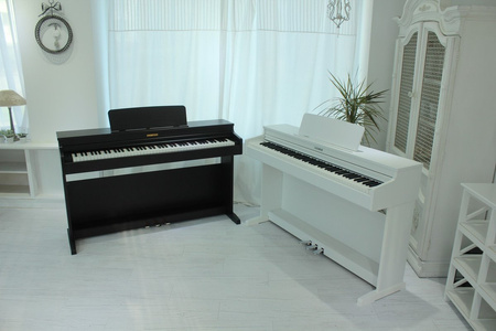 Dynatone SLP-360 BLK - pianino cyfrowe, kolor czarny