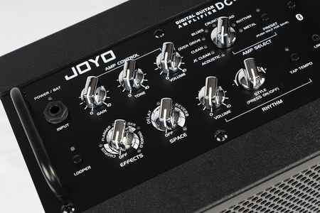 Joyo DC-15S - akumulatorowe combo gitarowe 15 W z looperem i Bluetooth