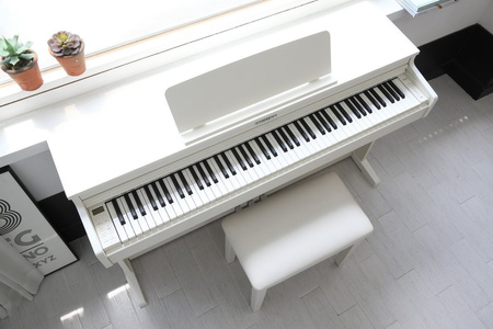 Dynatone SLP-260 - pianino cyfrowe 88 klawiszy, Bluetooth Audio/MIDI, kolor biały