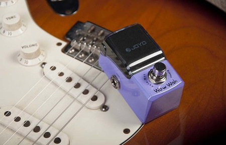 Joyo JF-322 Wow-Wah - dynamiczny auto-wah z czterema regulatorami