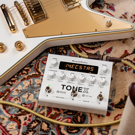 IK ToneX Pedal WHITE – Efekt gitarowy