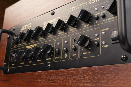 Joyo BSK-80 - combo akustyczne 80W