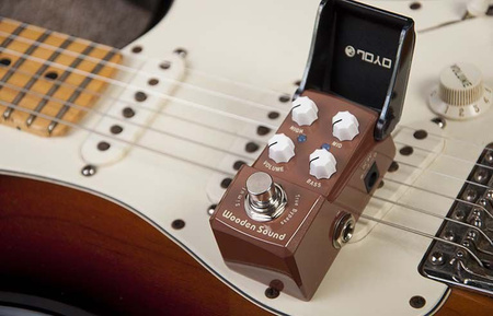 Joyo JF-323 Wooden Sound - symulator gitary akustycznej z trzypasmową korekcją