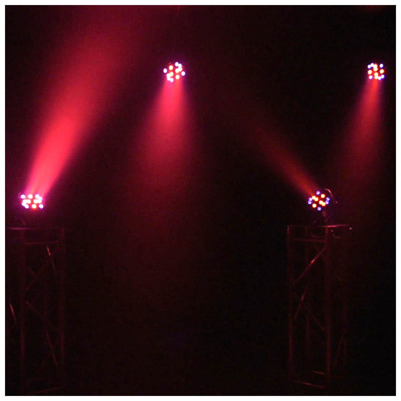 pol_po_LIGHT4ME-BLACK-PAR-30x3W-RGBA-UV-LED-reflektor-sce-15564_1.jpg
